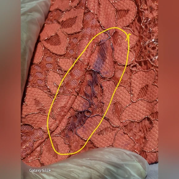 VICTORIA SECTRET Elegant Lace Coral Bra Size 40DDD. - Picture 11 of 11